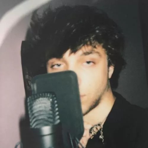 Top Sweepstakes Hooligan Chase Lyrics 2022 Photos