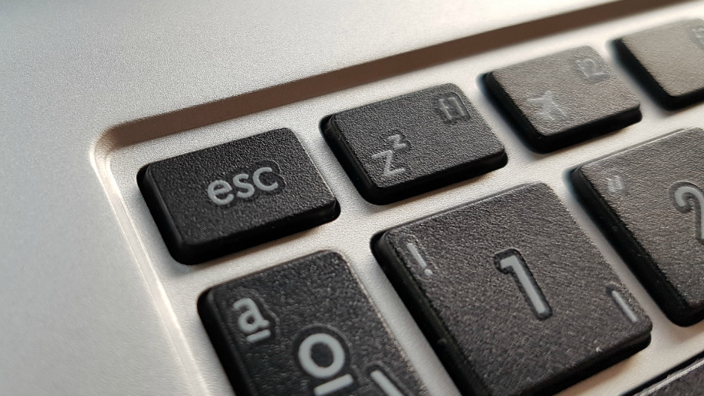 Who invented the 'Escape' key? The story of a button with more than 50 years Lab Soft