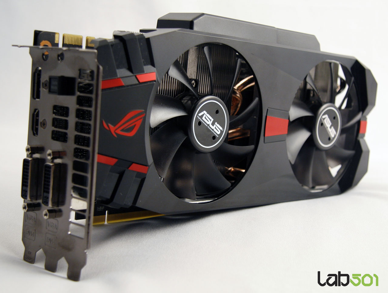 ASUS MATRIX GTX580 Platinum GF110 intra in matrice lab501