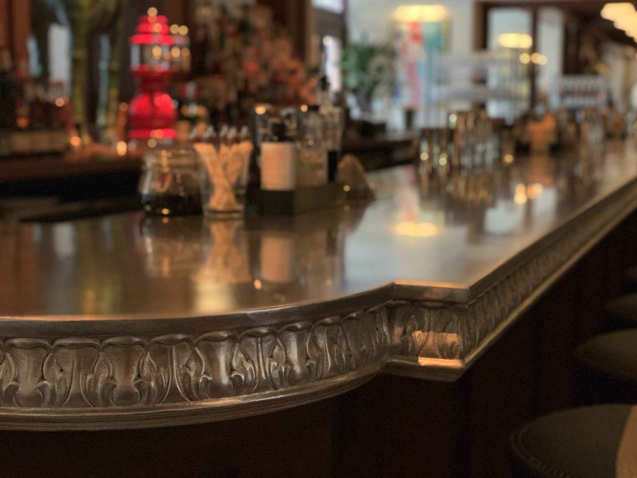 5 Ways to Design the Perfect Commercial Bar Top La Bastille