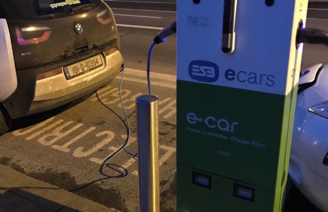 Puntos de recarga para los coches eléctricos LabIN Granada