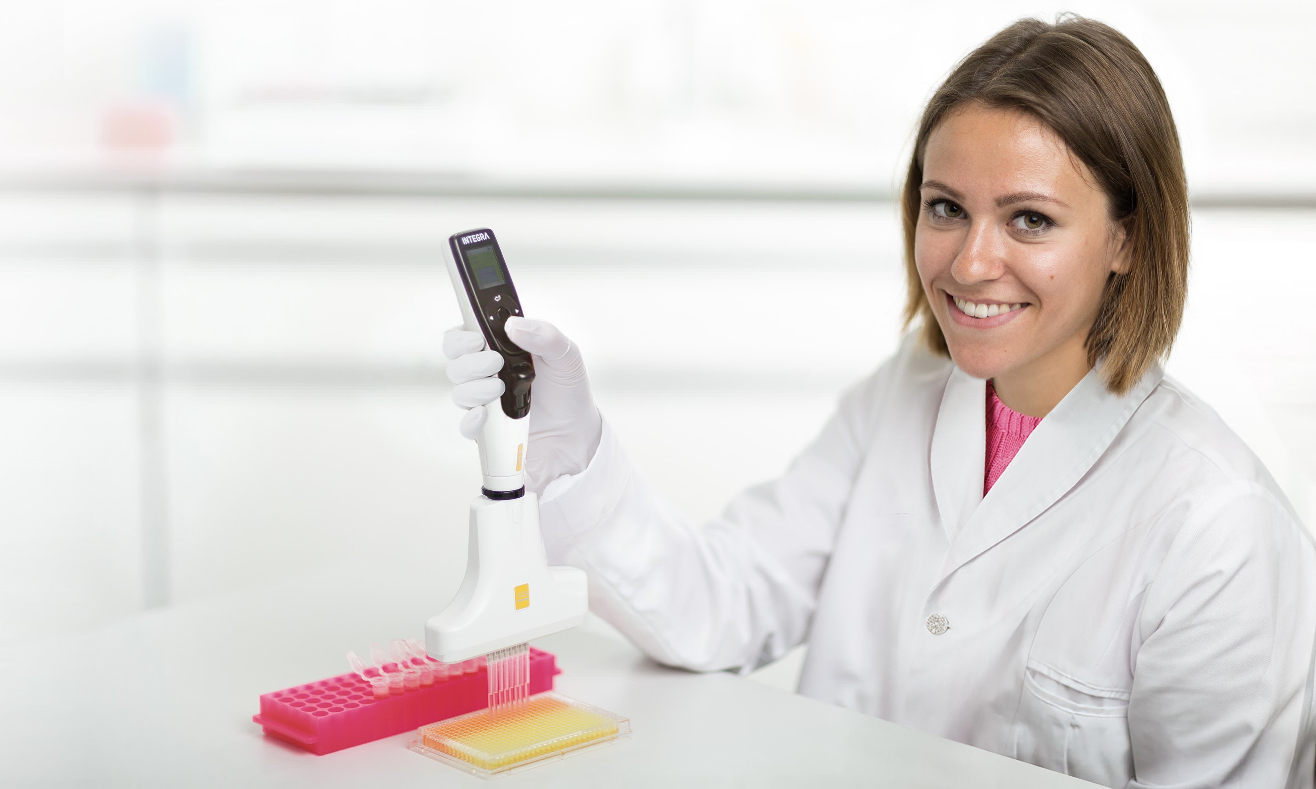 VOYAGER adjustable tip spacing pipette increases productivity in a reallife situation