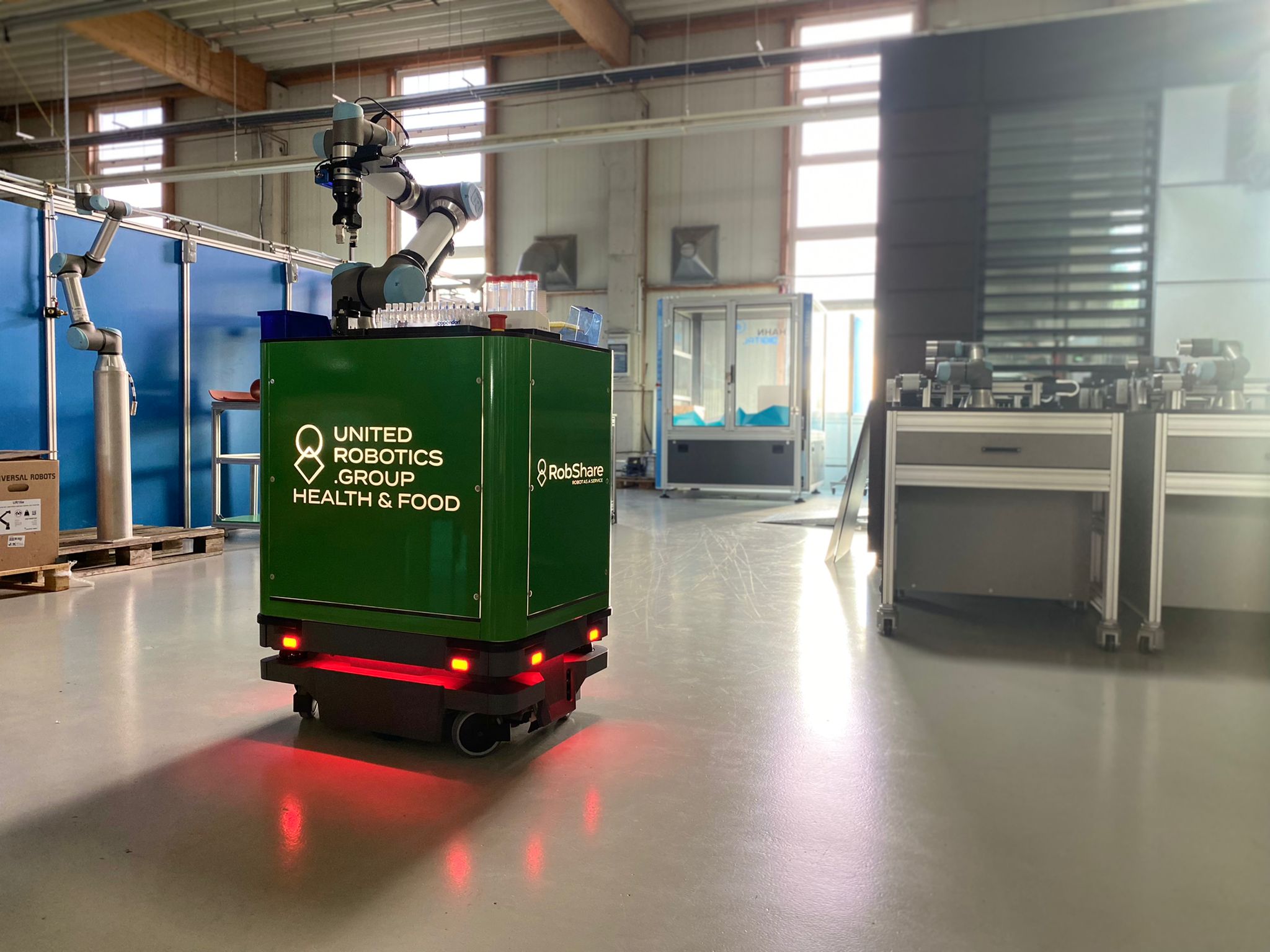 uLAB Lab automation with cobots uLAB Laborautomatisierung