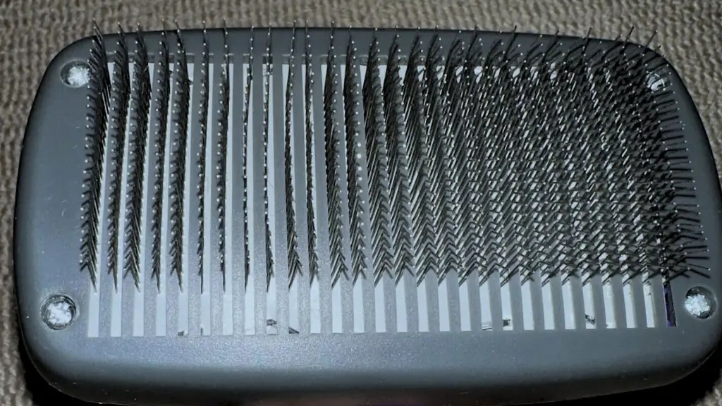 Hertzko SelfCleaning Slicker (Top) Brush Review LabraJoy