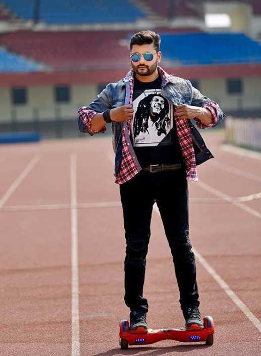 Anubhav Mohanty wiki Biography Height Weight Images LabuWiki