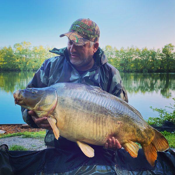 Exclusive Carp fishing in France, only 2 hours from Calais