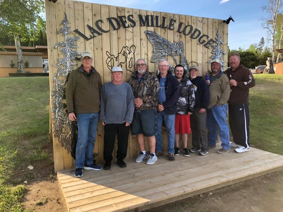 About Lac Des Mille Lodge