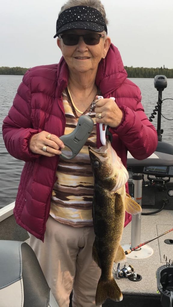 About Lac Des Mille Lodge