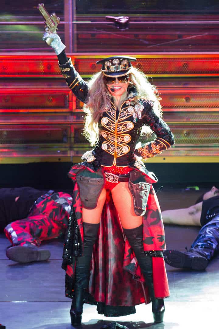 Viven noche 'De Película' con Gloria Trevi La Columnaria