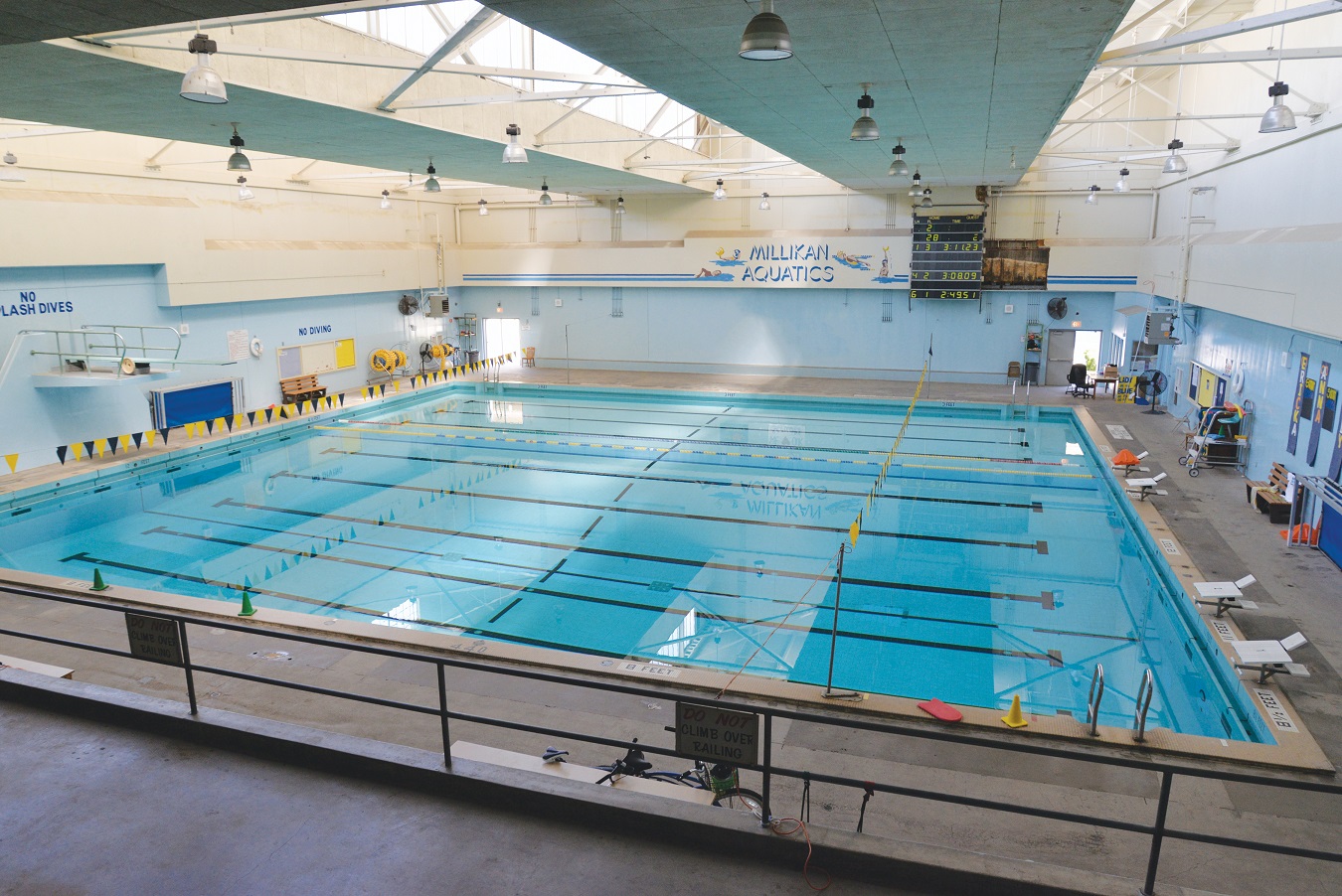 La County Pools SWIM PLAY COMPETE