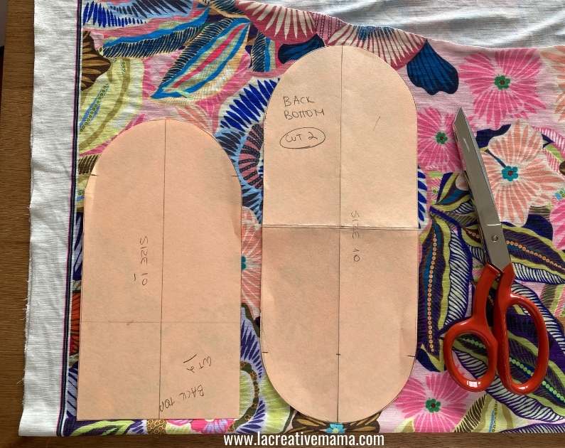 How to make socks FREE sock pattern La creative mama