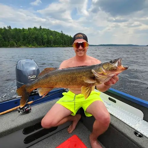 Lac Seul Fishing Lodges and Resorts Ontario Hotspot Guide