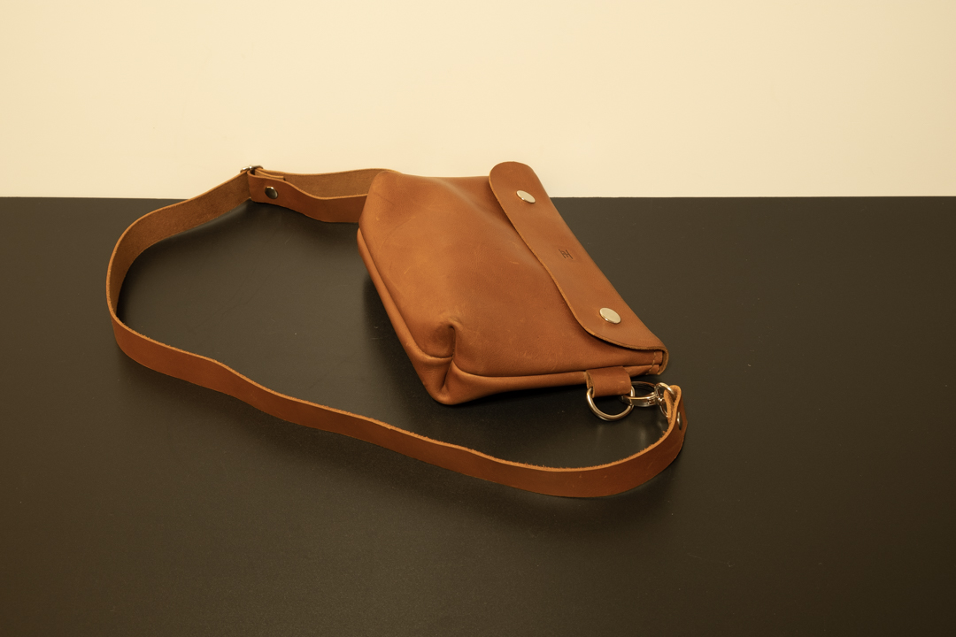 Small cognac crossbody bag LadaLeather