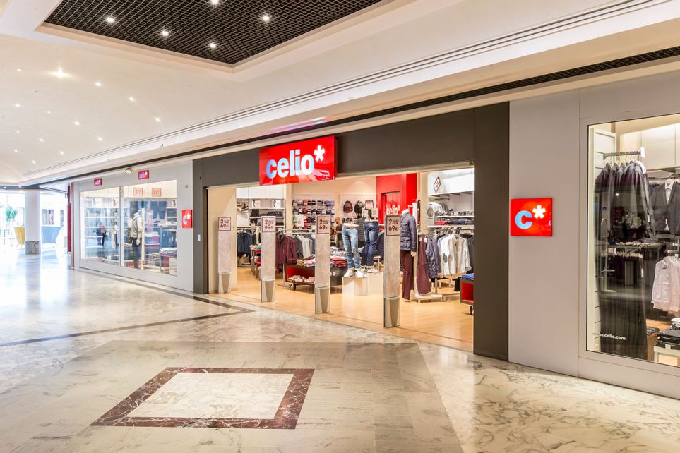 Boutique Centre Commercial Le Mans Le Mans La Devanture