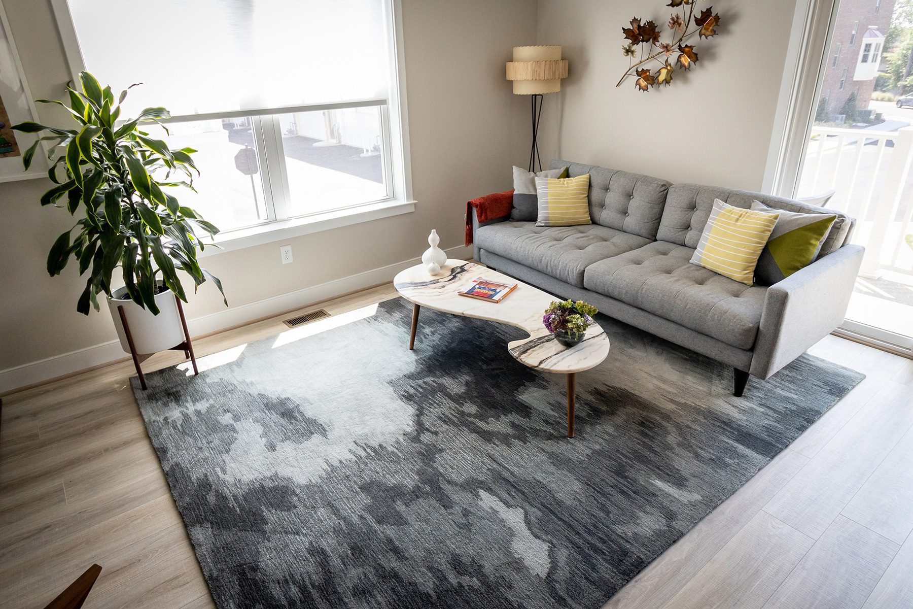 Sharon's Modern Libbie Mill Home LaDIFF Home Tours