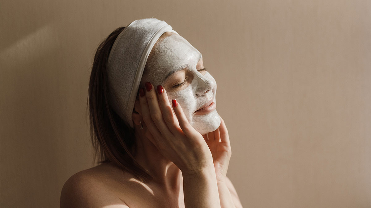 ගෙදරදීම හදාගත්ත face pack එකක් දාලා තවත් හැඩ වෙමුද Lady.lk Lady