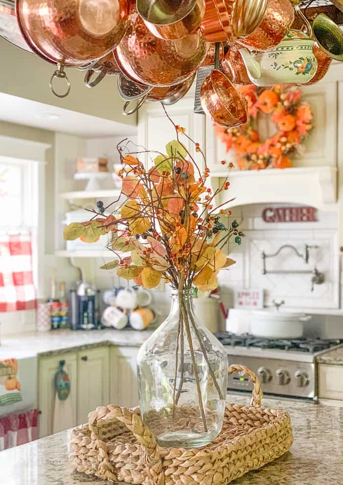 24 DIY Simple Fall Kitchen Decorating Ideas » Lady Decluttered