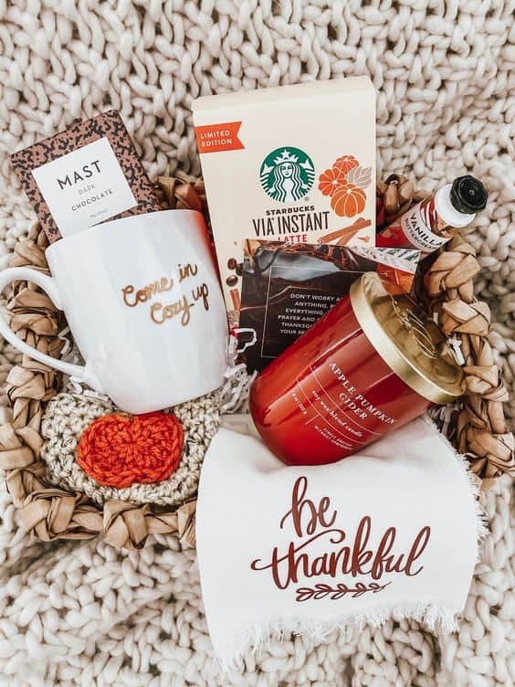 20 Creative DIY Fall Gift Basket Ideas » Lady Decluttered
