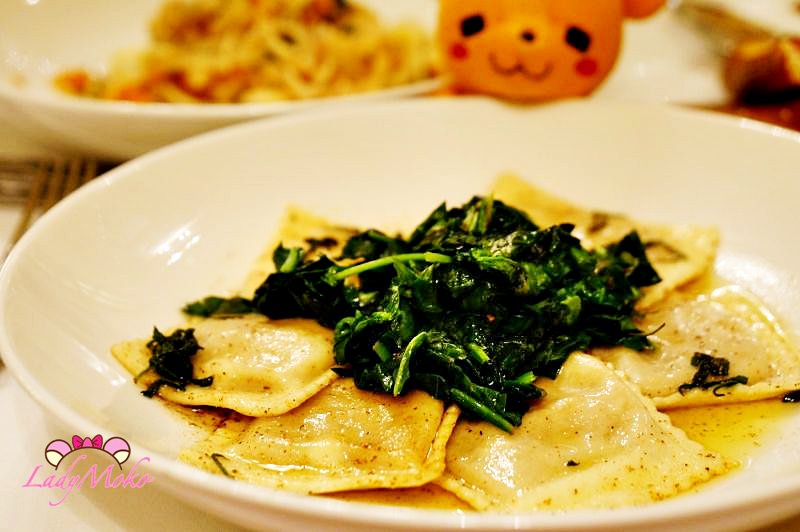 紐約美食餐廳推薦》Sarabeth’s除了早午餐也有晚餐喔！燈光美氣氛佳的用餐好去處/美國紐約自由行