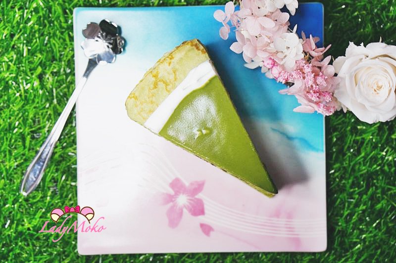 連鎖甜點》星巴克抹茶千層蛋糕 好吃嗎？夠抹嗎？櫻花季不能空手而回的下午茶