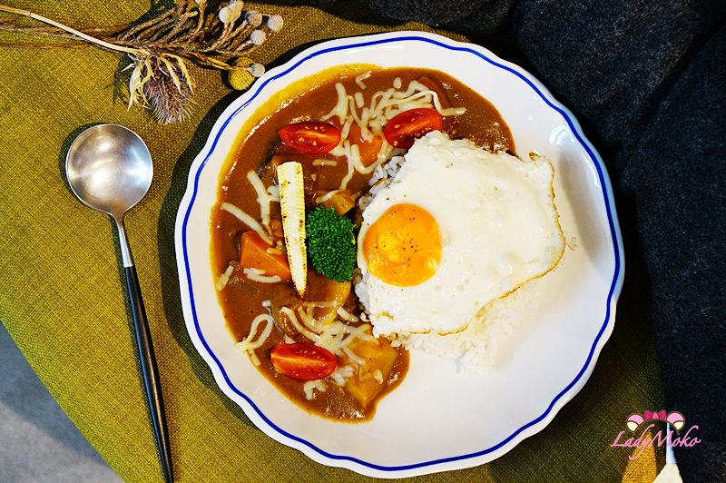 東門咖啡廳》溫床NEST,私房半熟太陽蛋咖哩飯,永康商圈文青雜貨風餐廳