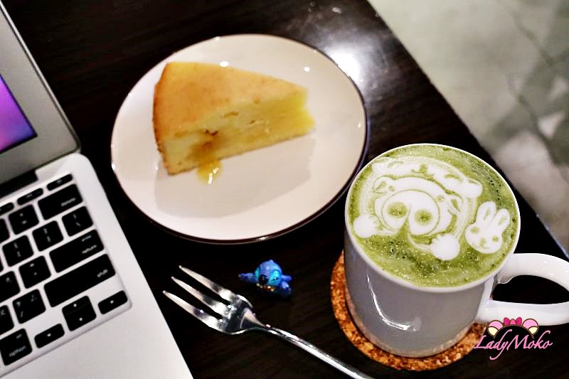 永康東門美食》小米酒咖啡館,絕對安靜!超可愛拉花與檸檬凝乳磅蛋糕