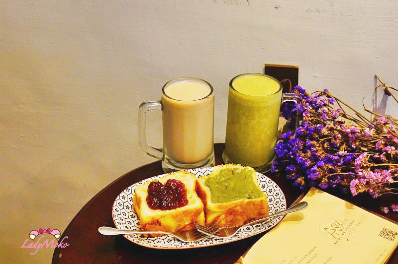 板橋超高CP值早午餐咖啡廳》Awhile 外兒小館,超抹牽絲抹茶丹麥土司＆抹茶香蕉牛奶