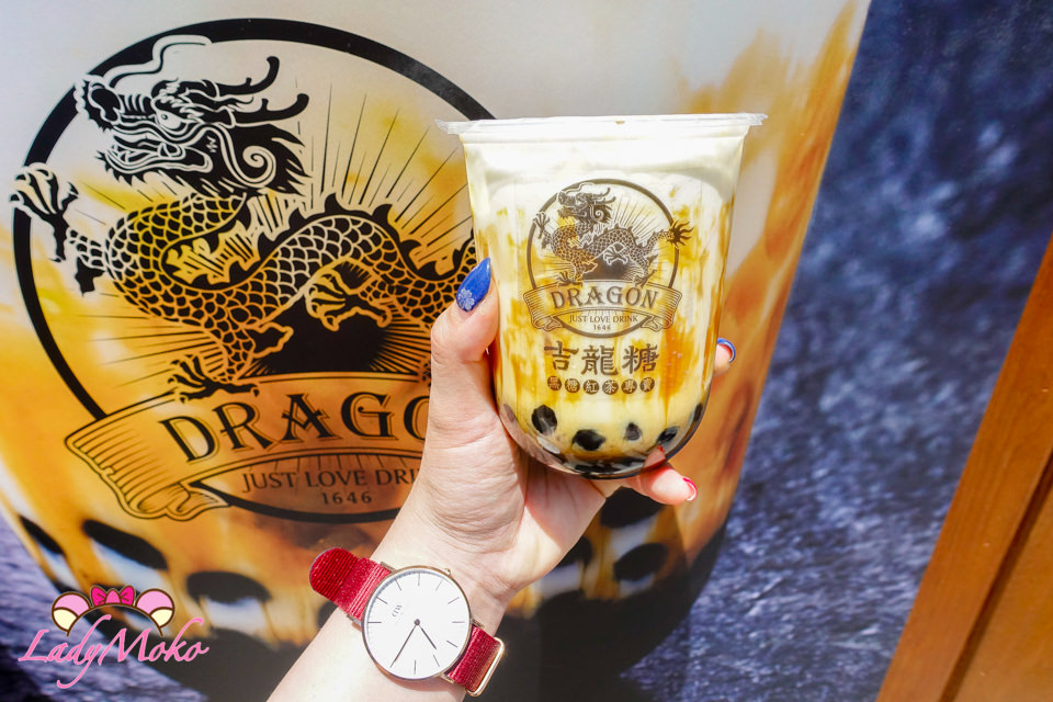 三重美食》吉龍糖,龍紋身的黑糖珍珠厚奶,食尚玩家也推薦三重飲品新開幕