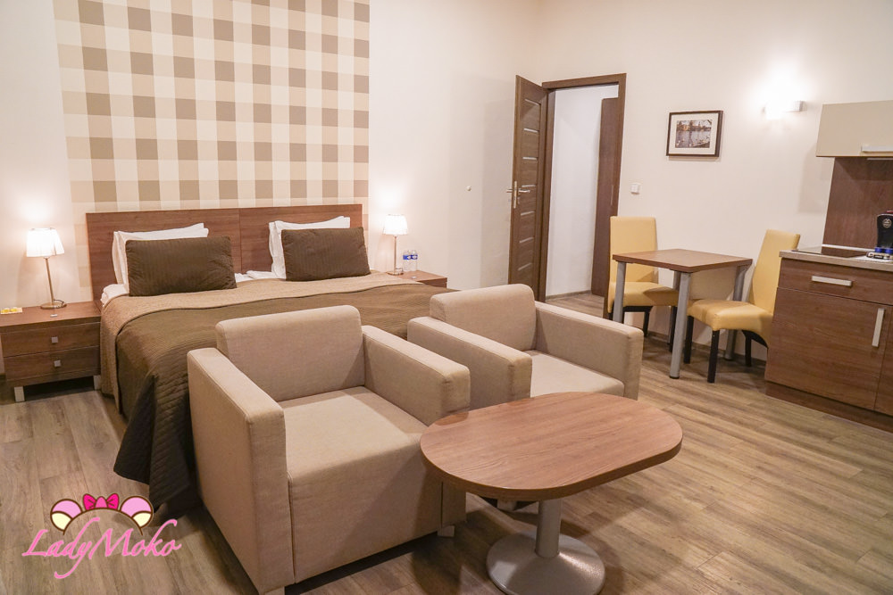 布拉格平價飯店推薦｜Hotel Residence Spalena,位置好交通方便,超大房間,設備齊全廚房洗衣機