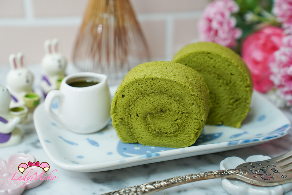 抹茶蛋糕捲素捲食譜 Matcha Roll Cake Recipe 蛋糕捲配上抹茶生巧克力