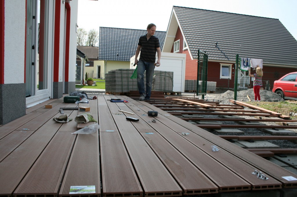 Terrassenboden aus WPC verlegen Ländchenlust