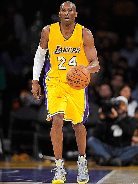 Kobe Bryant escolta estrella de Los Angeles Lakers, equipo de
