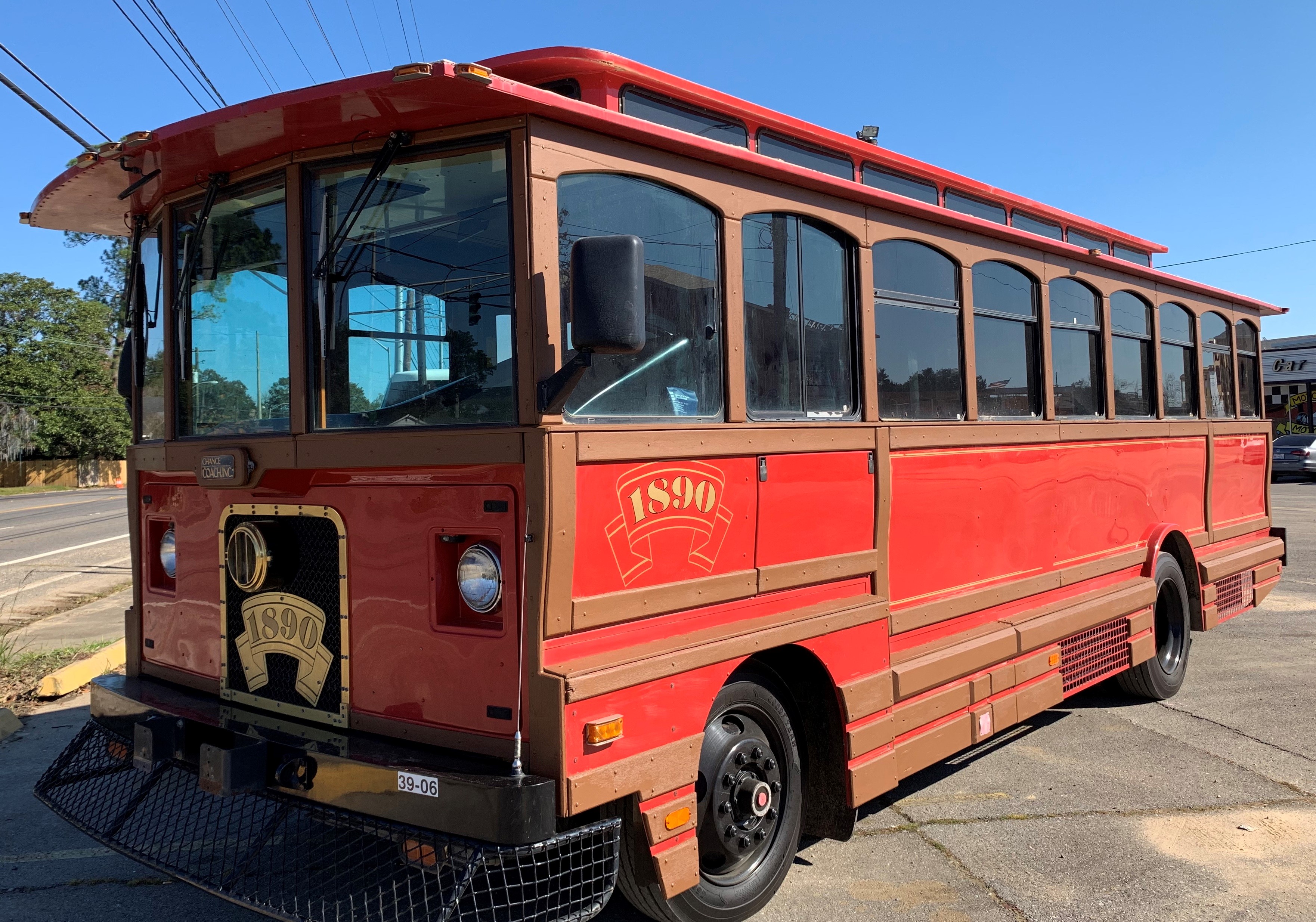 Fleet Lafayette Limo & Trolley