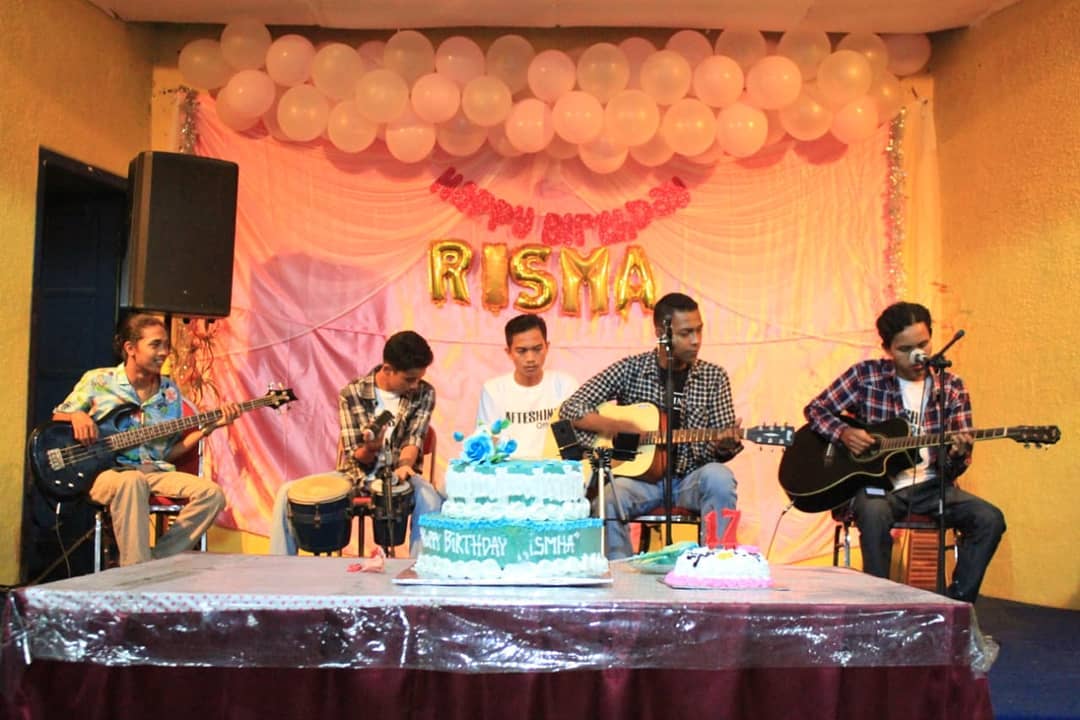 Profil Biodata Aftershine Yang Terkenal Lewat Lagu Yowes