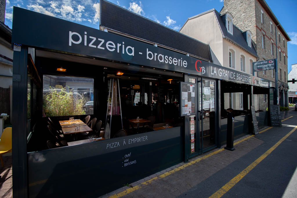 La Grande Brasserie Restaurant Pizzeria à StCastle Guildo