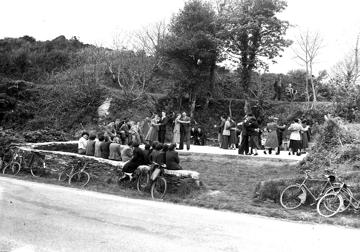 Laharn Dancing at the Cross Roads 1900s Laharn