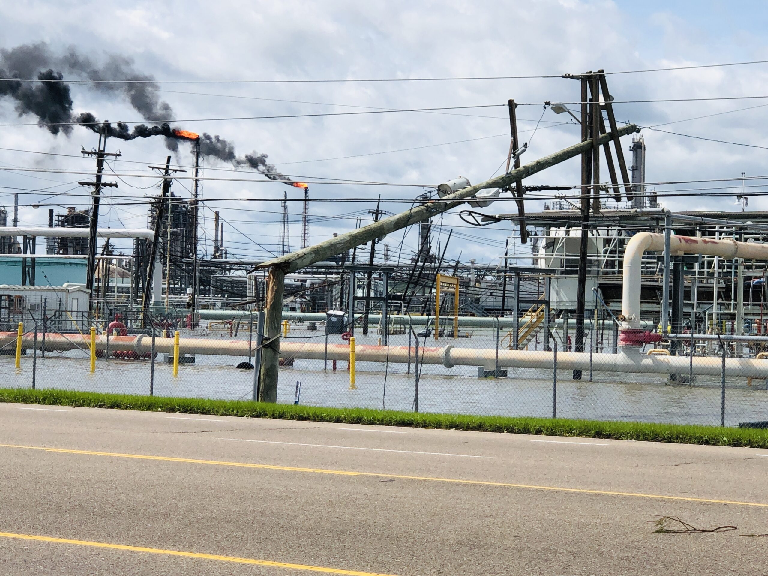 Fuel shortage among priorities in Louisiana’s hurricane recovery