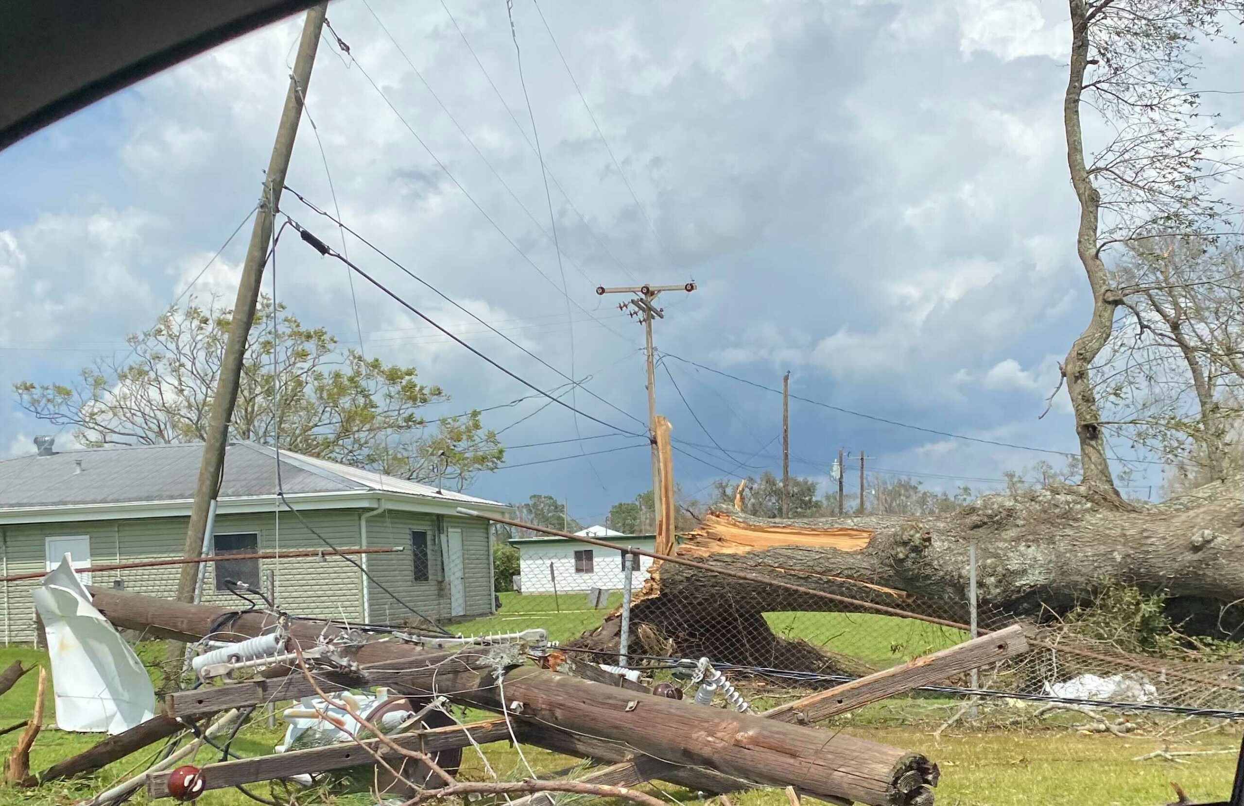 Hurricane Ida leaves bayou region without water, power or hospitals for