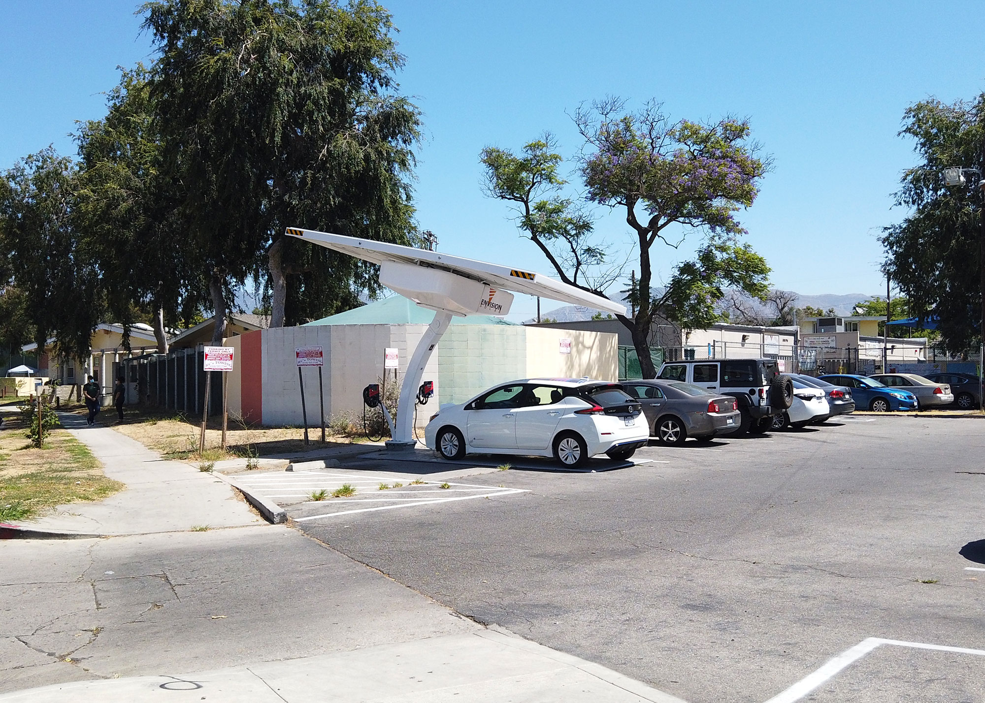 LACI Partners With Pacoima Beautiful And Envoy To Launch Community EV