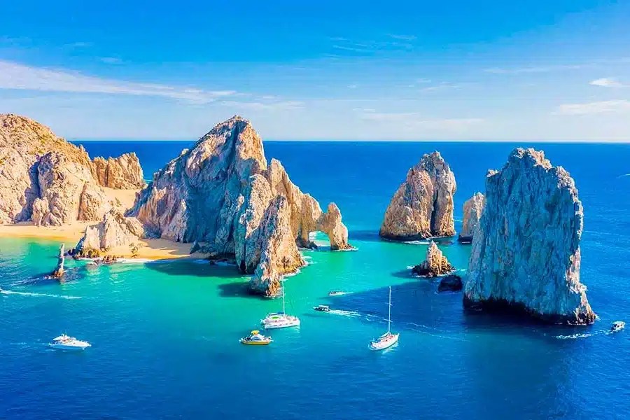 A brief history of Cabo and the wonderful things you can do during your visit La Isla Tour Cabo