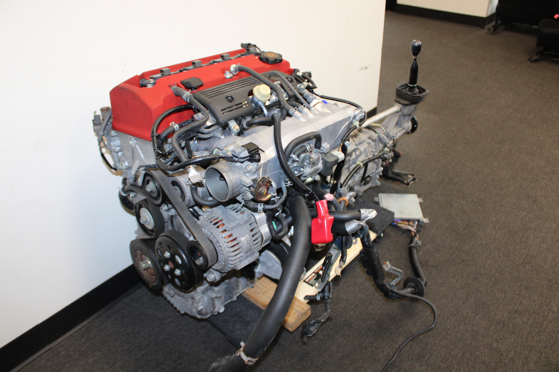 Honda S2000 Engine F20C 2.0L DOHC VTEC AP1 6 Spd Transmission LA JDM