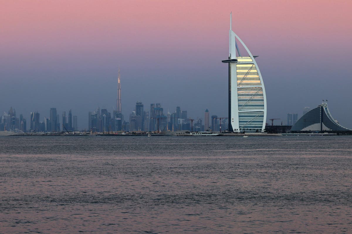 DUBAI KRIJON SHI ARTIFICIAL PËR TË MPOSHTUR TEMPERATURAT EKSTREME Lajmi i mire