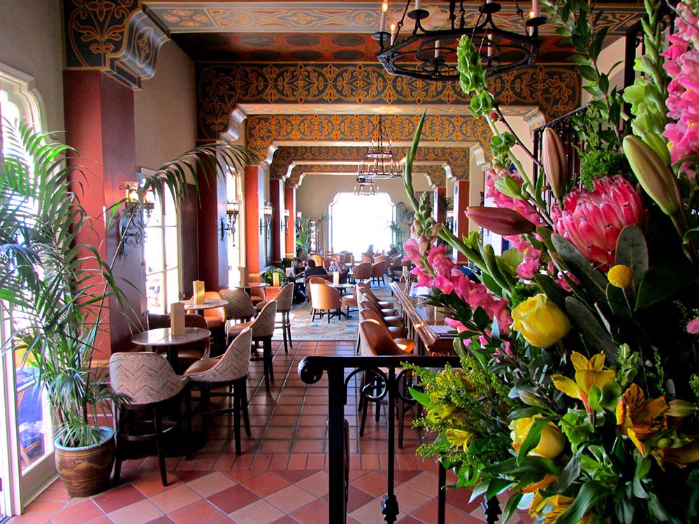 7 Hotel Bars in La Jolla (That Even Locals Will Love)