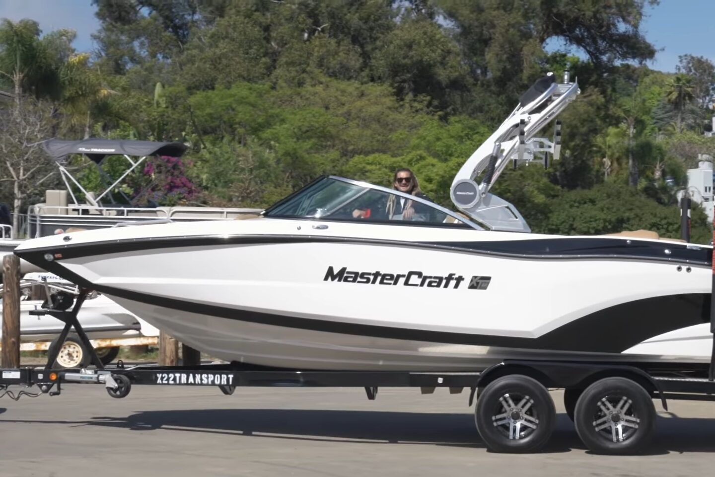 5 Best Lake Boats for Entertaining Guests Lake Access