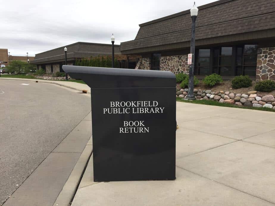 WAUKESHA COUNTY LIBRARIES Brookfield Public Library • Lake Country