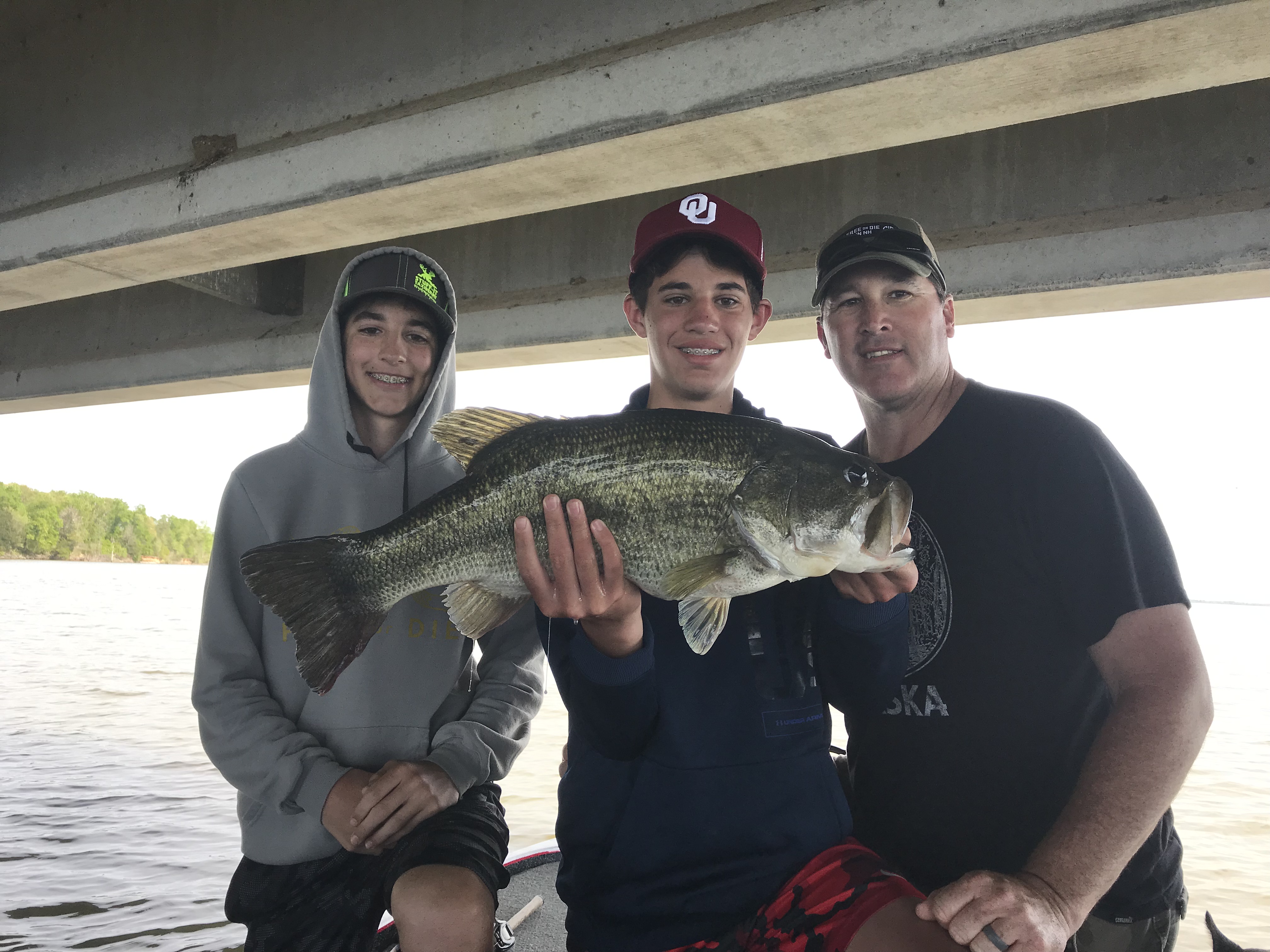 May 7 Lake Fork Report LAKE FORK GUIDE ANDREW GRILLS