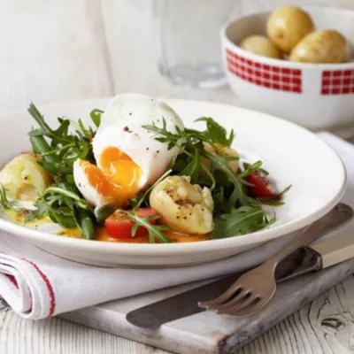 Warm Salad With A Poached Egg Healthy Eating Recipes Lakeland