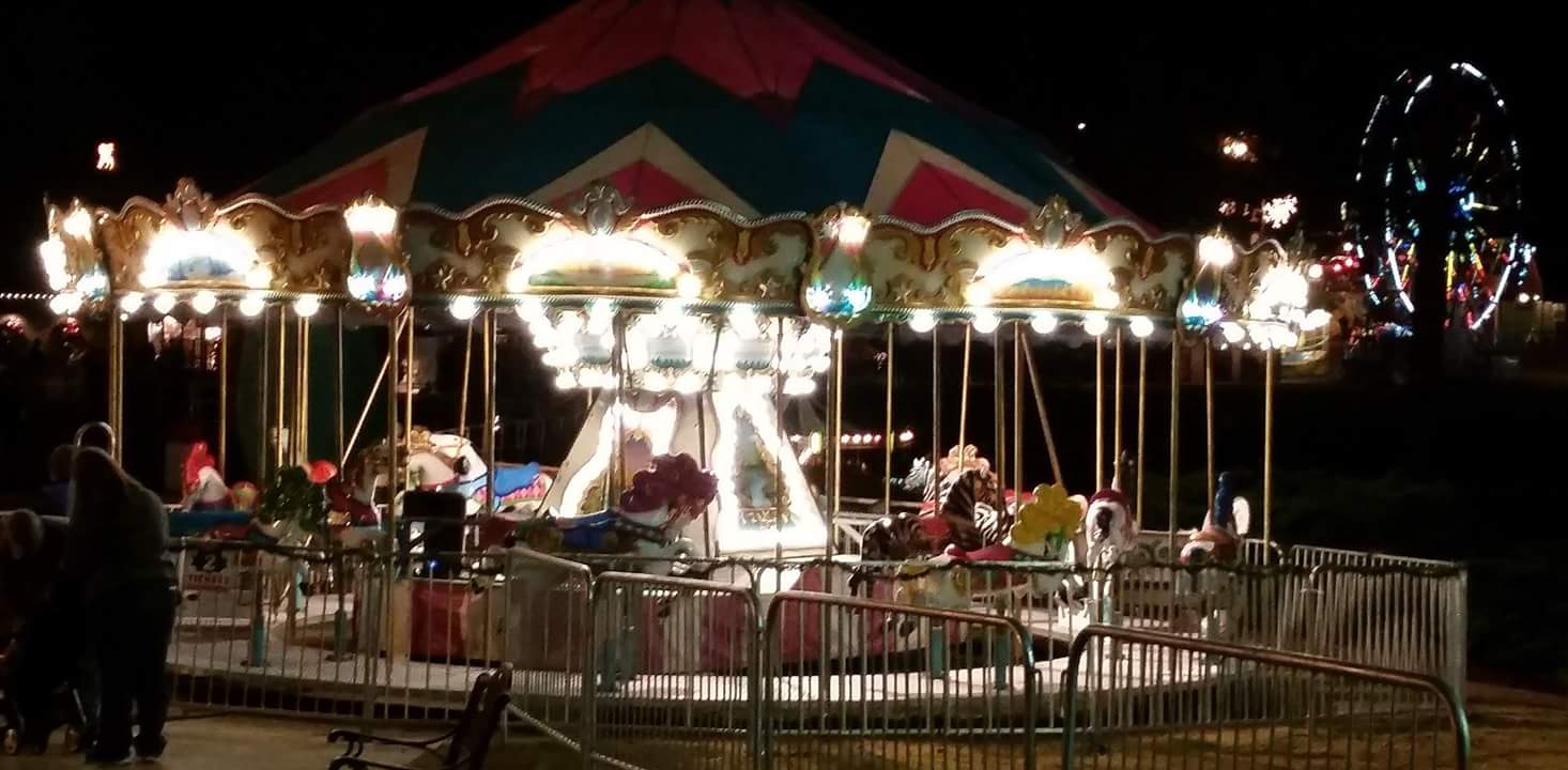 Lake Lanier Christmas 2024 Parade Jessy Lucinda