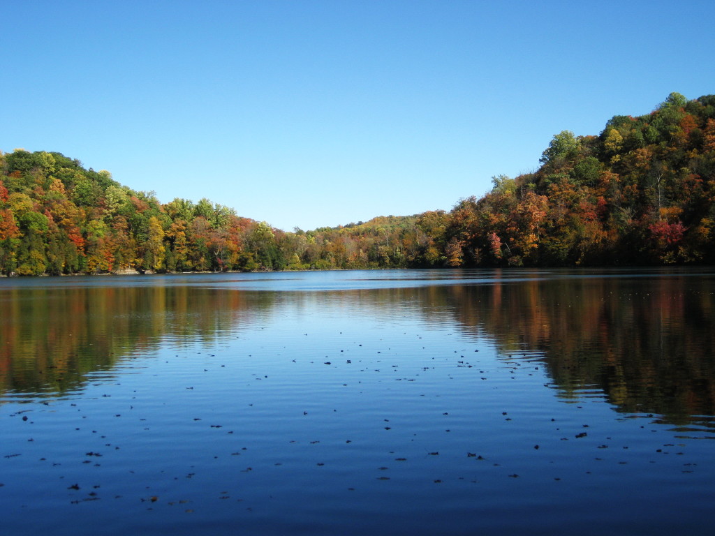 Round lake, a national natural landmark has 43 surface acres and is 170 feet. Round Lake, Green Lakes State Park, Fayetteville, New York • Lake and