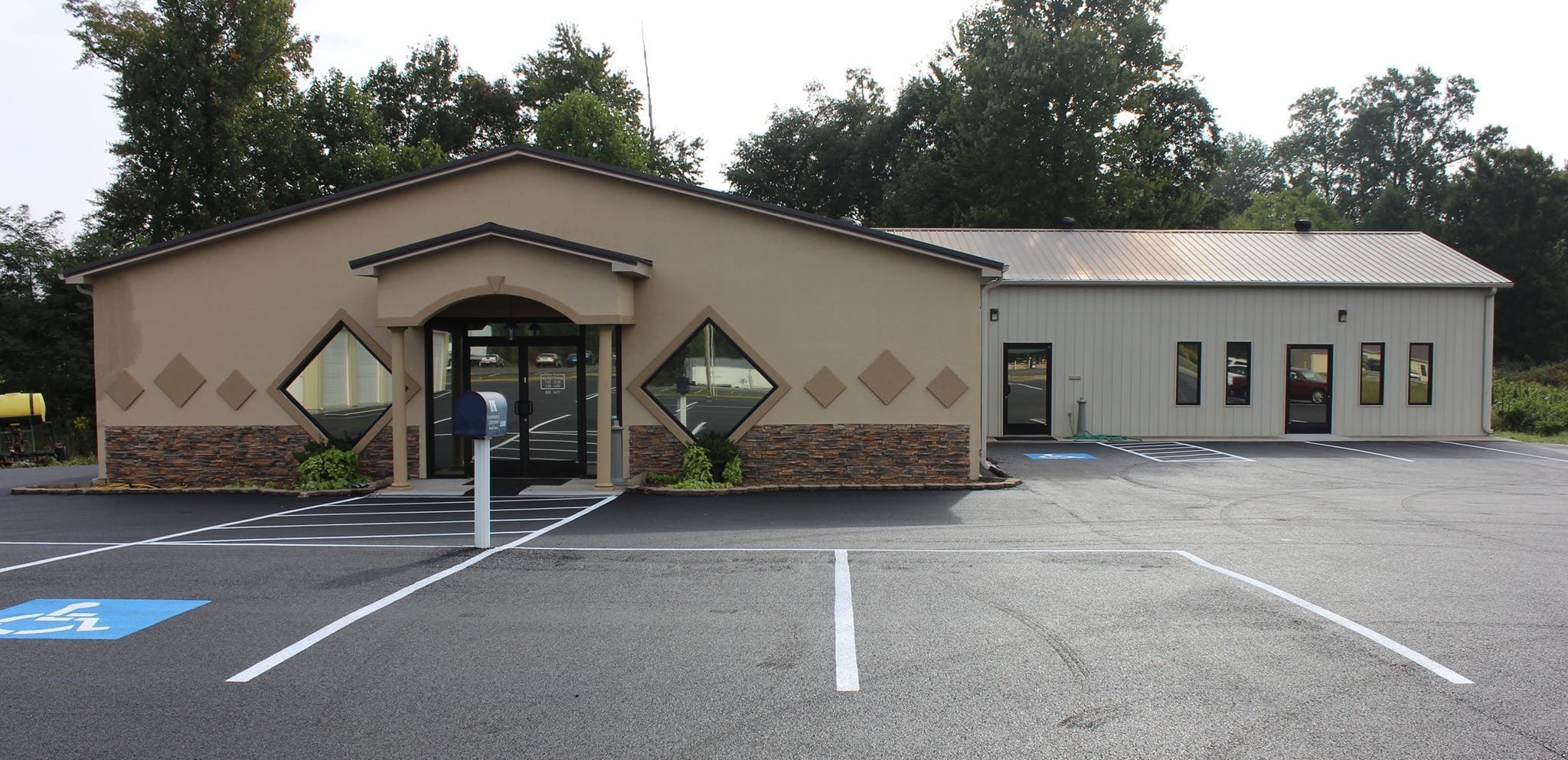 Russell County Extension Office new agent Laker Country 104.9 FM WJRS